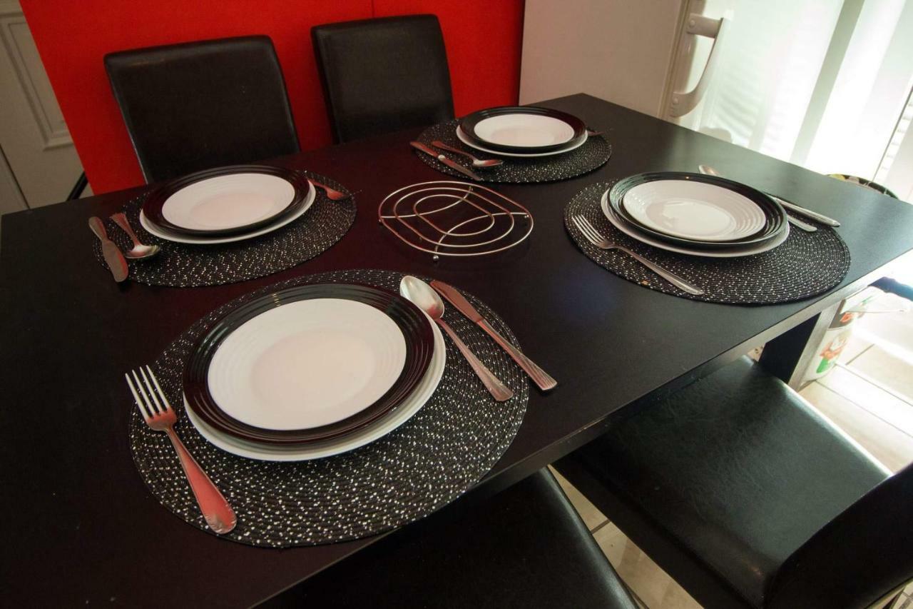 Flamingos Apartman & Fitness Centar Osijek - Blizina Bolnice Kbc Osijek Ngoại thất bức ảnh